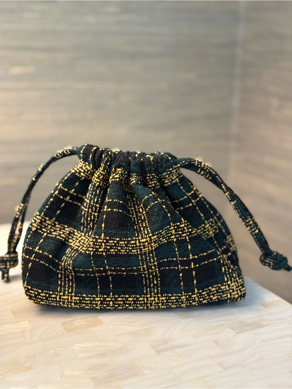 Sisley Black & Gold Metallic Thread Drawstring Pouch - Picture 4 of 5
